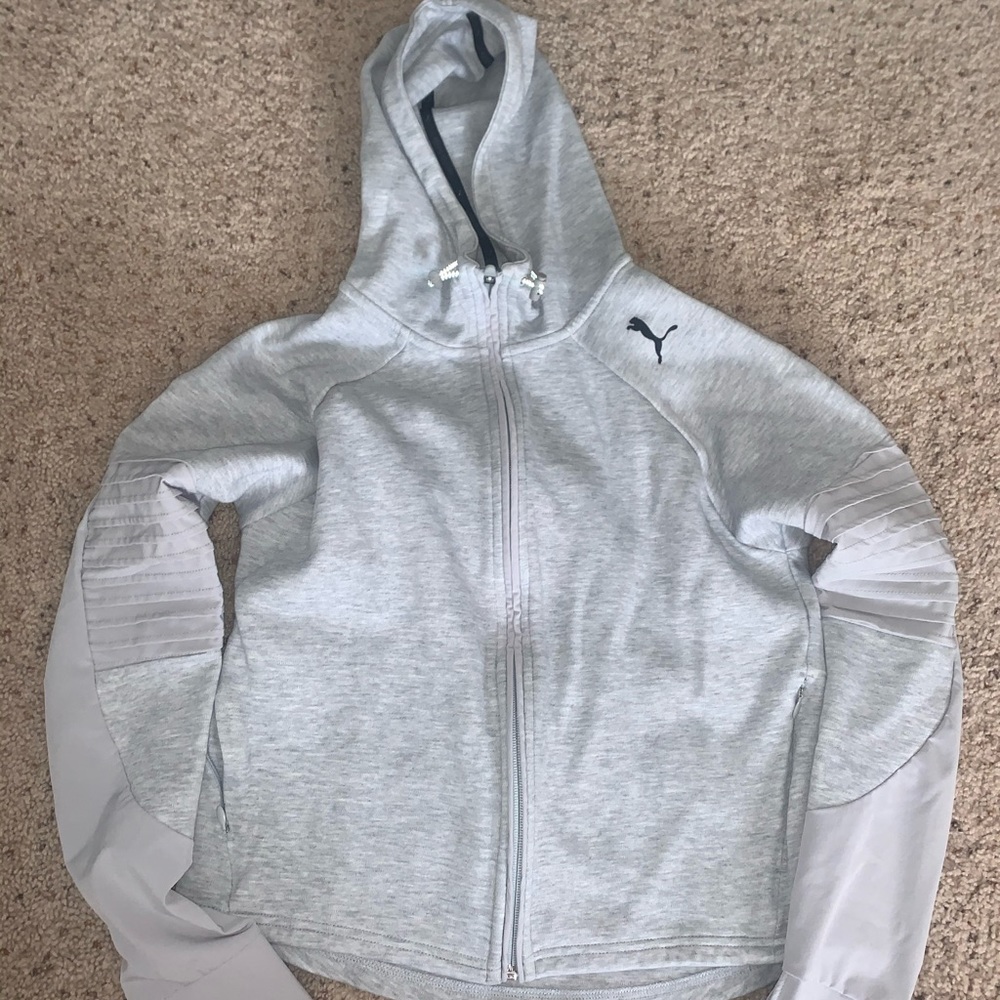 Puma Sweatshjrt